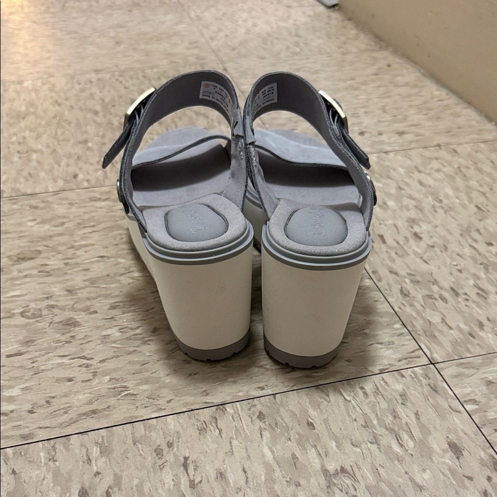 Timberland Suede Women's Wedge Sandals - Picture 3 of 5